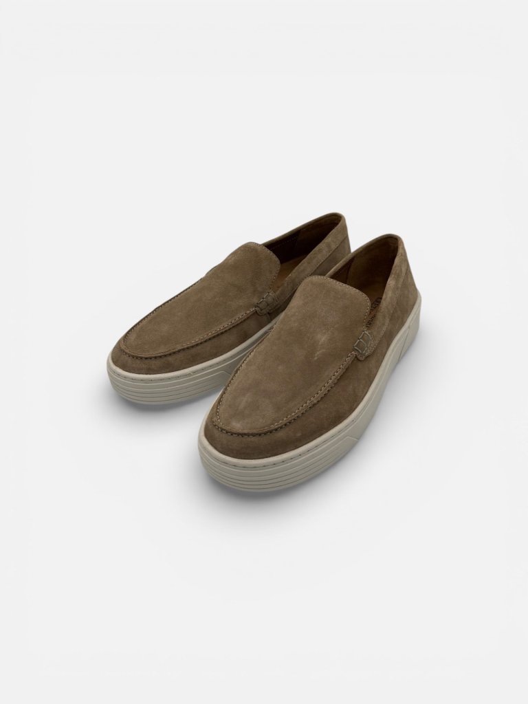 Pantofi din Piele Întoarsă Bărbați - Loafers Guido Maria by Marco Tozzi 14605 Kaki